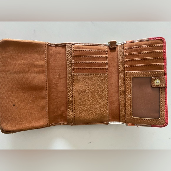 FOSSIL Preston Flap Snap Trifold Wallet - Picture 4 of 5